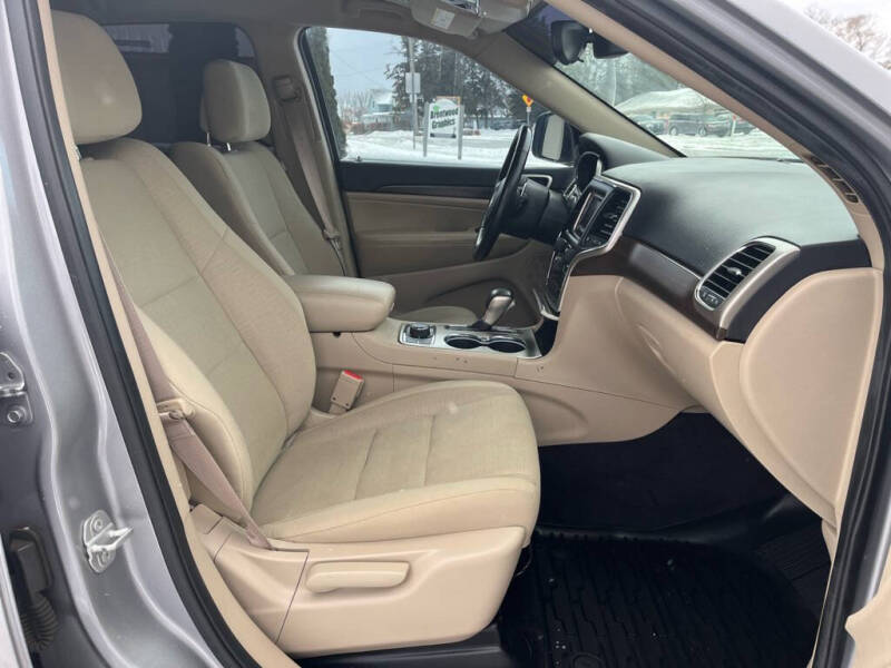 2017 Jeep Grand Cherokee Laredo