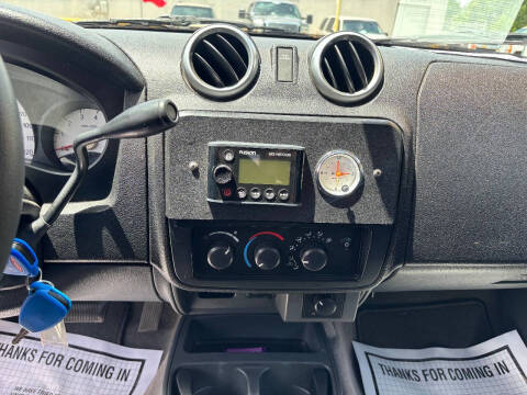 2006 Mitsubishi Raider LS