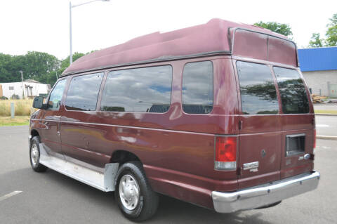 2010 Ford E-Series E-350 SD XLT