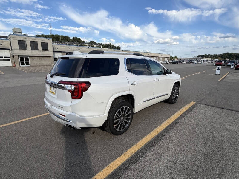 2020 GMC Acadia Denali