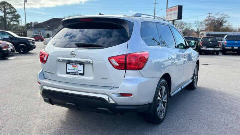 2017 Nissan Pathfinder S