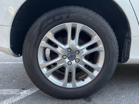 2016 Volvo XC60 T5 Drive-E