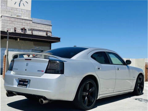2007 Dodge Charger SRT-8