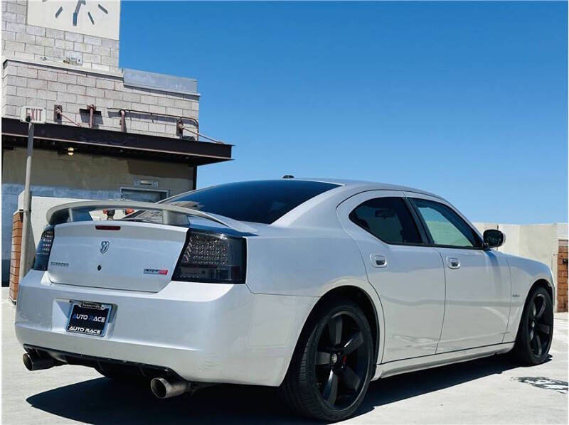 2007 Dodge Charger SRT-8