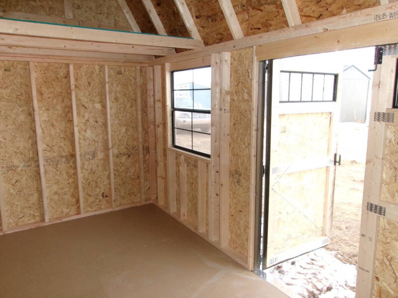 10 x 20 side  lofted barn