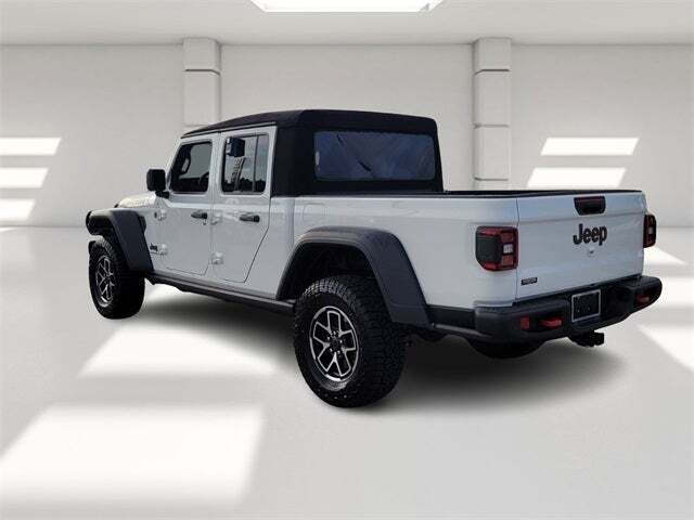 2024 Jeep Gladiator