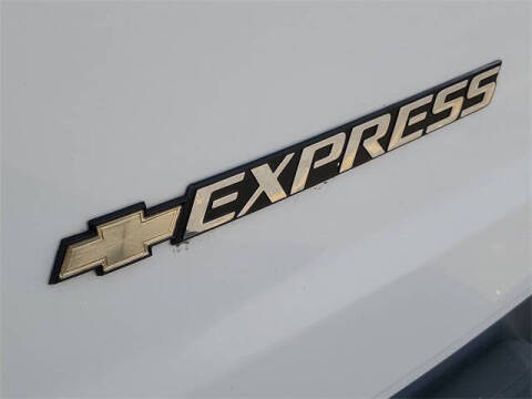 2023 Chevrolet Express 2500