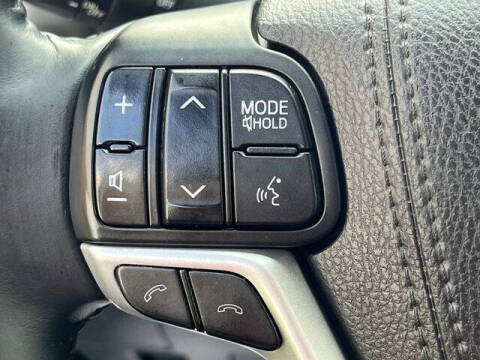 2017 Toyota Highlander LE Plus
