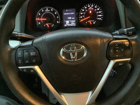 2017 Toyota Sienna L 7-Passenger