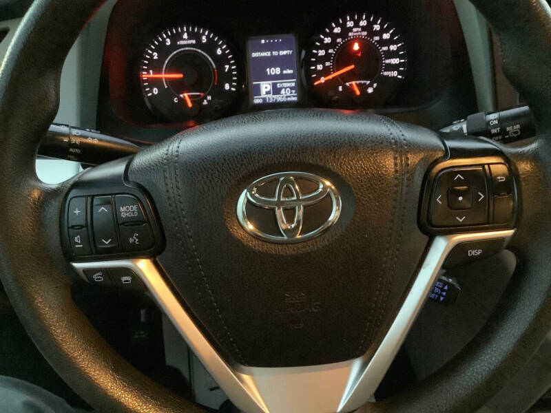 2017 Toyota Sienna L 7-Passenger