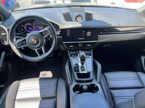 2023 Porsche Cayenne