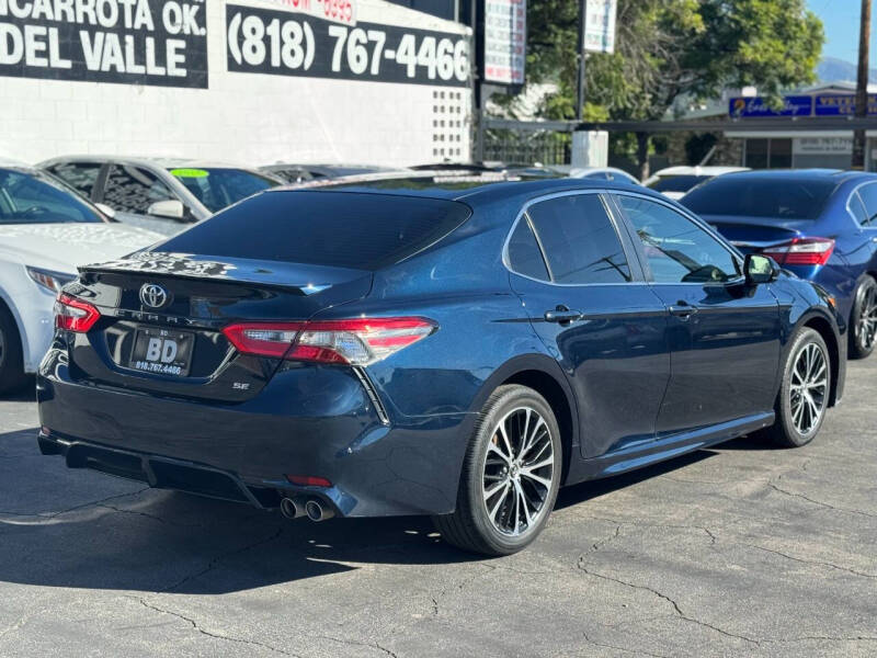 2018 Toyota Camry SE