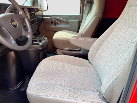 2024 Chevrolet Express 2500