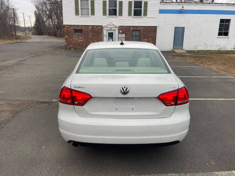 2015 Volkswagen Passat 1.8T S