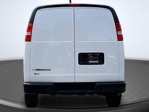 2021 Chevrolet Express 2500
