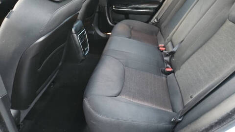 2019 Chrysler 300 Touring