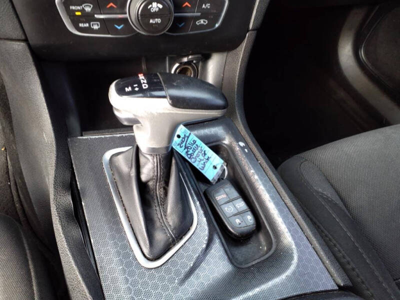 2016 Dodge Charger SXT