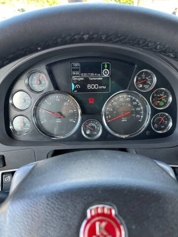 2021 Kenworth T680