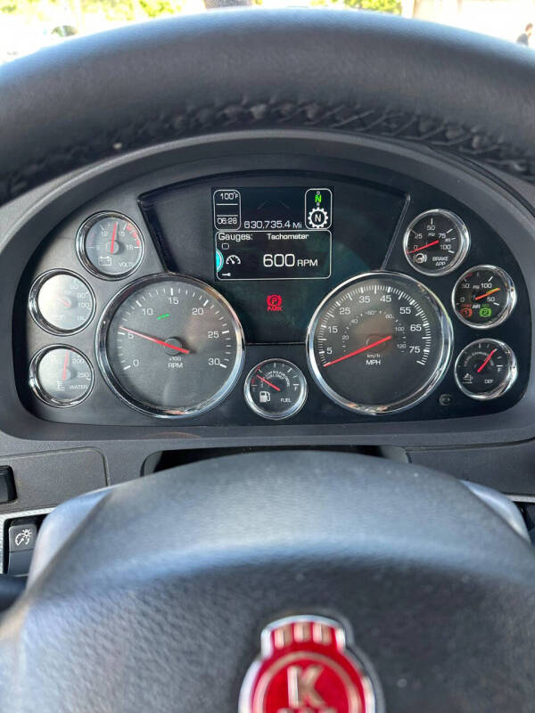 2021 Kenworth T680