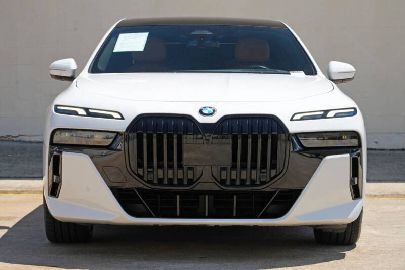 2023 BMW 7 Series 740i