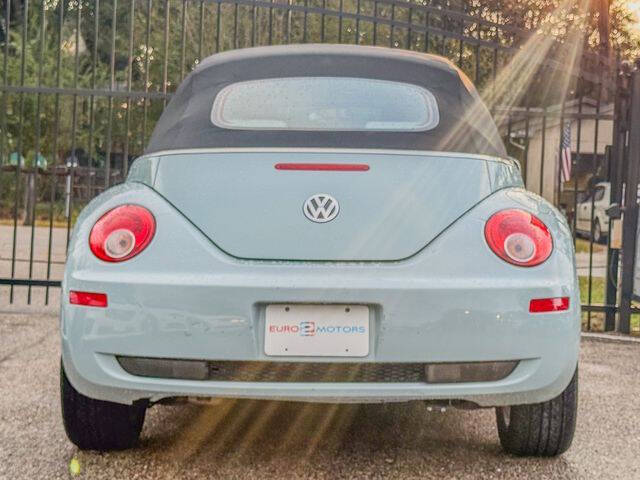 2010 Volkswagen New Beetle Convertible Final Edition PZEV