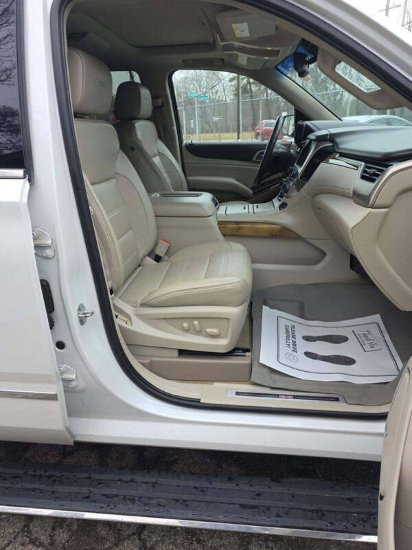 2017 GMC Yukon XL Denali