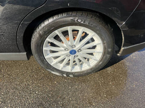 2016 Ford C-MAX Hybrid SE