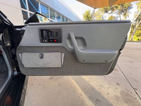 1987 Pontiac Fiero SE