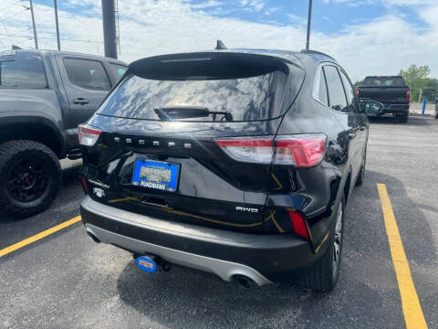 2020 Ford Escape Titanium