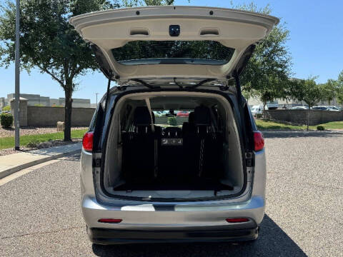 2020 Chrysler Voyager LXi