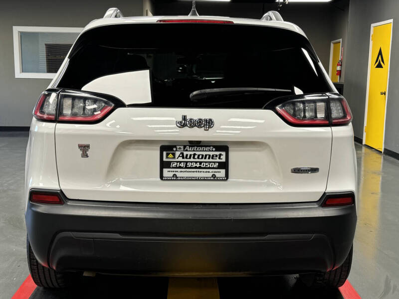 2019 Jeep Cherokee Latitude photo 5