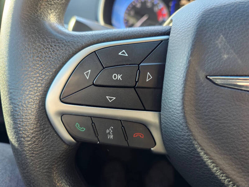 2015 Chrysler 200 LX