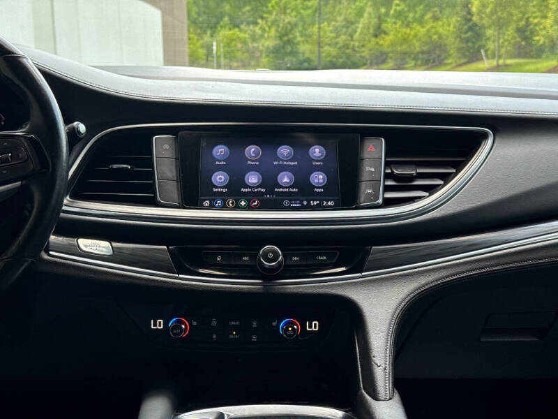 2022 Buick Enclave Essence