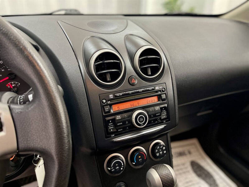 2011 Nissan Rogue SV