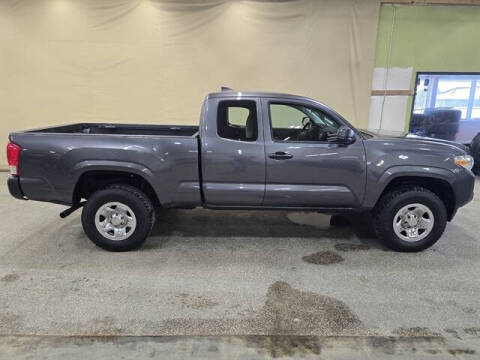 2017 Toyota Tacoma SR