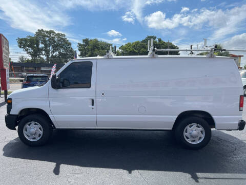 2014 Ford E-Series E-150