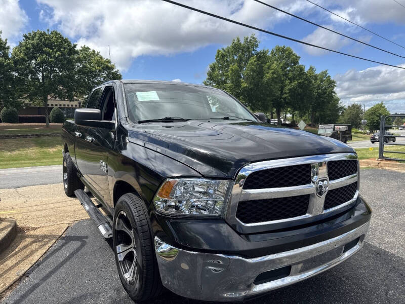 2016 RAM 1500 SLT
