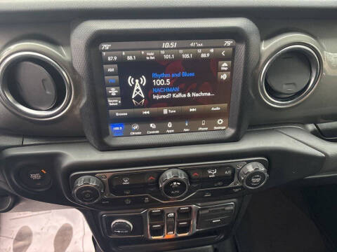 2023 Jeep Gladiator Overland