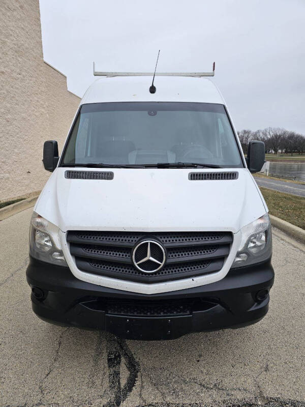 2017 Mercedes-Benz Sprinter WORKER Cargo Van Base photo 3