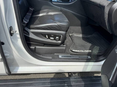 2017 Cadillac Escalade ESV Platinum