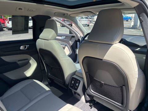 2026 Volvo XC40 B5 Plus