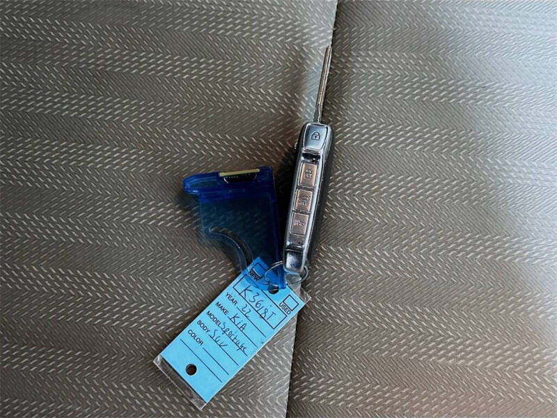 2022 Kia Sportage LX