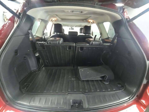 2017 Nissan Pathfinder Platinum