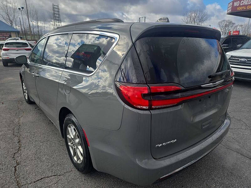 2022 Chrysler Pacifica Touring