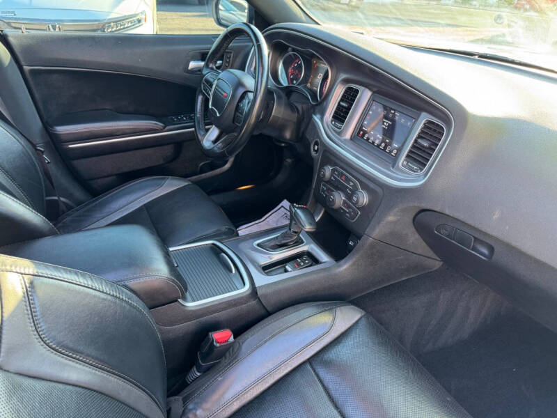 2021 Dodge Charger SXT