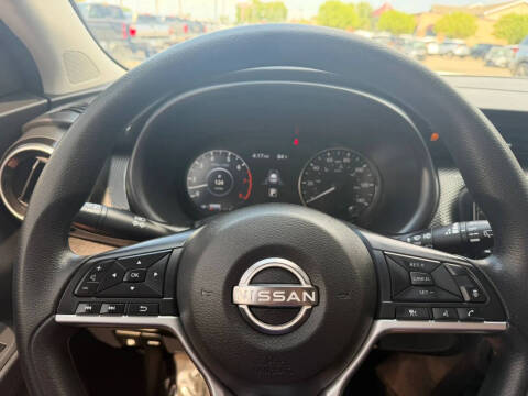 2022 Nissan Kicks SV