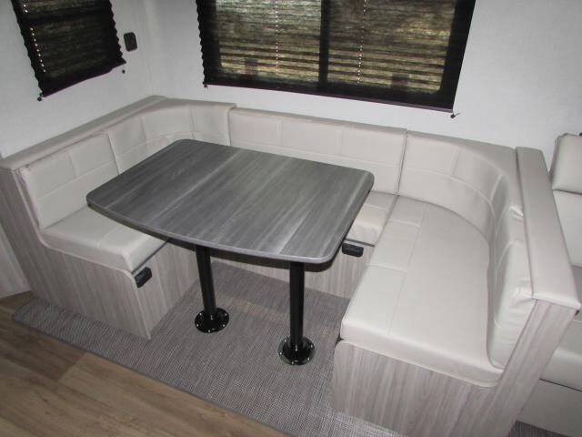 2025 KEYSTONE P 284QB