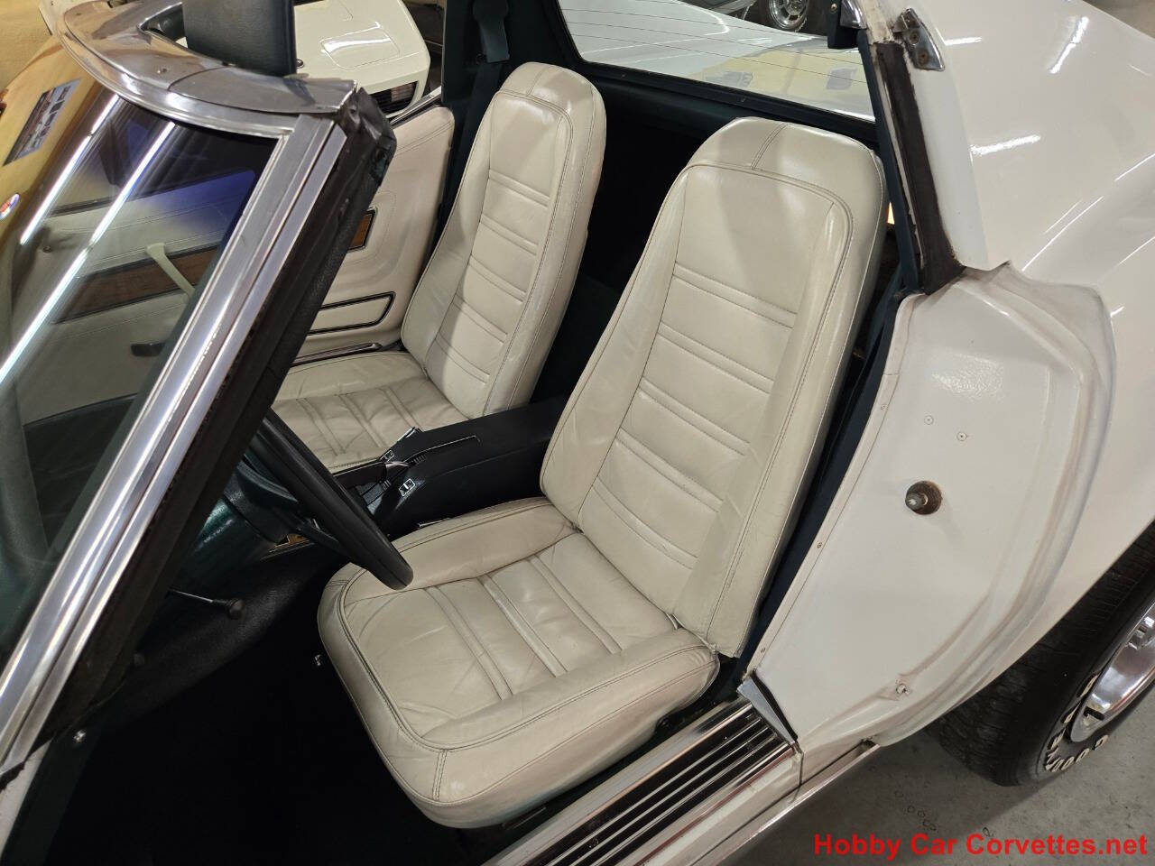 1976 Chevrolet Corvette 73