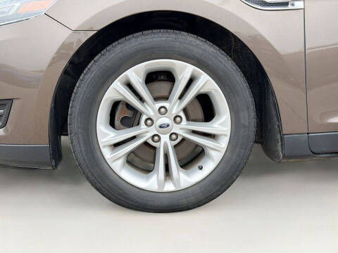 2016 Ford Taurus SEL