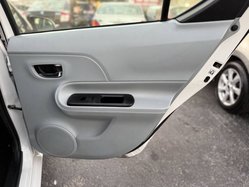 2012 Toyota Prius c One